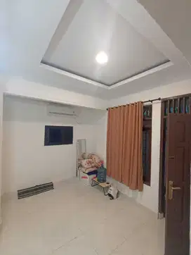 Dijual Rumah akses motor di cilandak Jakarta Selatan