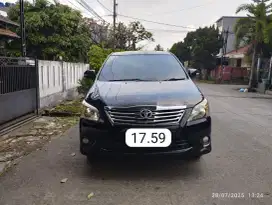 Mulus Innova 2.0 V AT Bensin