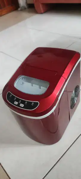 Alat pembuat es kristal/cube (ice maker)