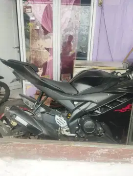 Dijual Yamaha R15 V2