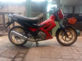 Suzuki Fu 2007 warna merah hitam pajak mati 2x