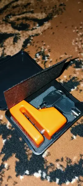 Gembok pengaman motor