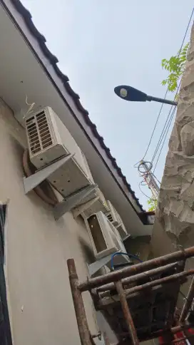 terima jasa cuci AC  pasang AC baru dan bongkar pasang AC