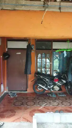 Kontrakan kosong luas berasa rumah kampung