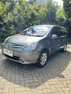 Grand Livina 2013 Matic Pajak Baru Ori Cat