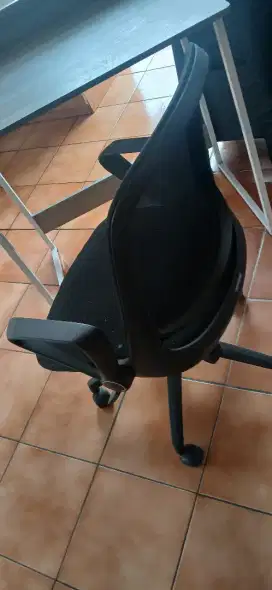 Kursi kerja dan belajar
