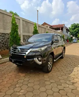 (Harga Cash) Fortuner VRZ Diesel NIK 2017 Hitam