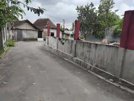 Tanah Murah dijual BU Area Kaliurang luas 284 m2 Harga 3jt/m2 SHM