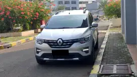 Km52rb renault triber rxz matic 2020 silver pajak panjang