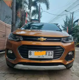 Chevrolet 1.4 Trax Premier 2018 Sunroof Orange (cash termurah)