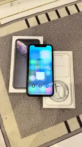 Dijual Iphone Xr Black 128GB Resmi Ibox Lengkap