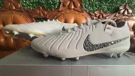 Jual Sepatu Bola Tiempo Legend 10 Elite