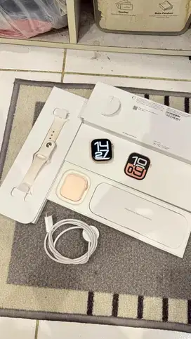 Dijual Apple Watch 10 42MM Starlight Lengkap