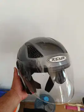 Helm zeus size L