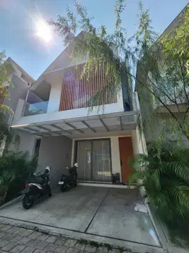 DIJUAL RUMAH BAGUS SIAP HUNI 2LANTAI DLM CLUSTER CIRENDEU TANGSEL.