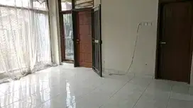 Disewakan Rumah 2 lantai sayap pajajaran, cicendo