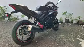 R15 V3 2017 LOW KM FULL PAPER