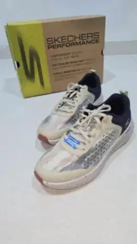 dijual Sepatu Running