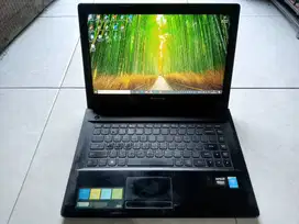 Lenovo G40-70 / Core i3 Gen-4 / Radeon R5 / SSD 256Gb / 4Gb / 2Jam/Tas