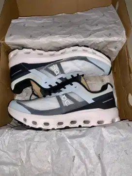 Dijual Sepatu On CloudVista size 41