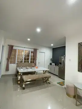 Dijual Rumah Full Furnished di Paramount Village Simongan Manyaran