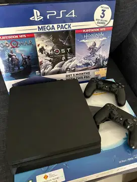 PS4 Slim Mega Pack (Full Set) + Games