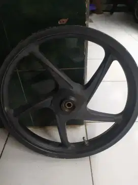 Copotan velg depan Vario 125 old