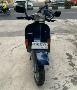 Vespa exclusive tahun 2002