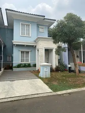 Rumah 2 LT Hal Belakang Renov di Suvarna Sutera Tangerang 1K900061