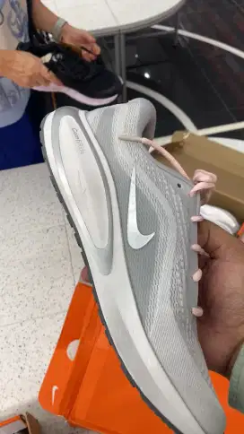 Jual sepatu nike