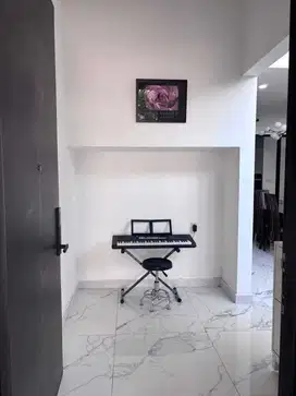Disewakan rumah cantik dan rapi di JGC Cakung Jakarta Timur