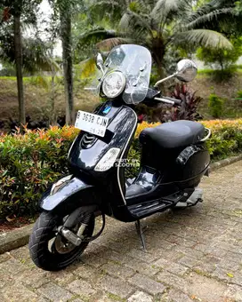 JUAL MURAH VESPA LX 125 iGET 2018 MULUS
