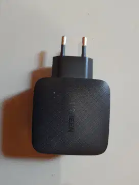 Charger uneed type c max output 65watt