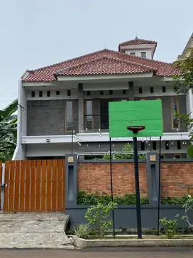 Rumah Mewah Full Furnished di Cinere – Lokasi Sangat Strategis