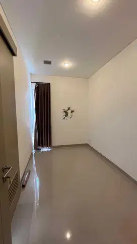 Disewakan Rumah 2,5 lantai di Nara Village Gading Serpong