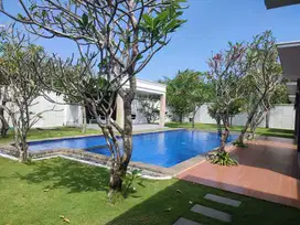 Modern Tropical Villa in Prime Senggigi Lombok Location