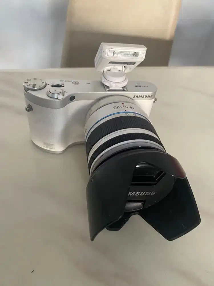 Kamera Samsung NX300
