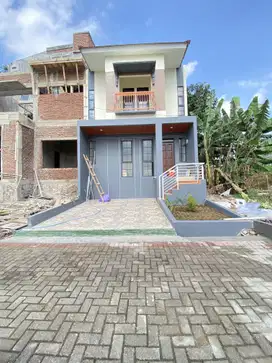 Rumah Dijual 2lantai di Bandung Dekat Kampus Jatinangor - Tol Cileunyi