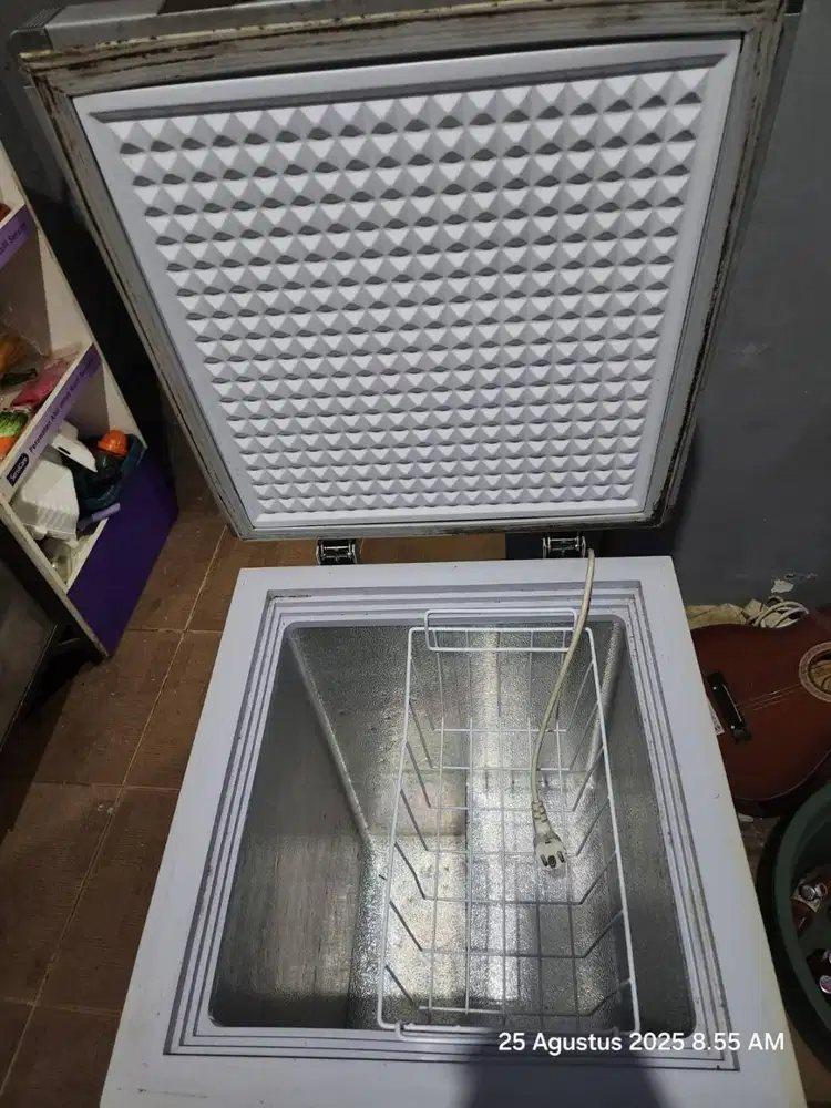 FREEZER MERK SANSIO 101L
