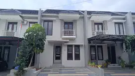 Dijual Rumah Mewah Model Modern 2 lantai di Ciputat, Tangerang Selatan