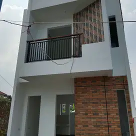 Dijual Rumah 2 Lantai dengan Lingkungan Asri di Cimahi