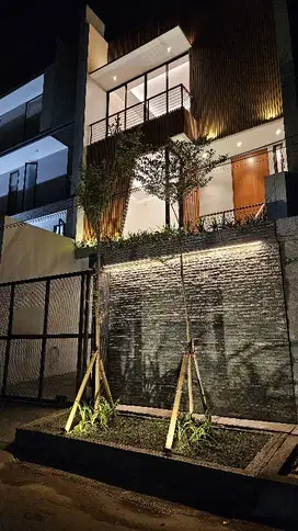 Rumah Brand New 3.5 Lantai 7x14 Agung Permai Sunter hadap Barat