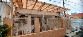 Dijual Rumah Kost -Kosan Jalan Kedinding Lor IV