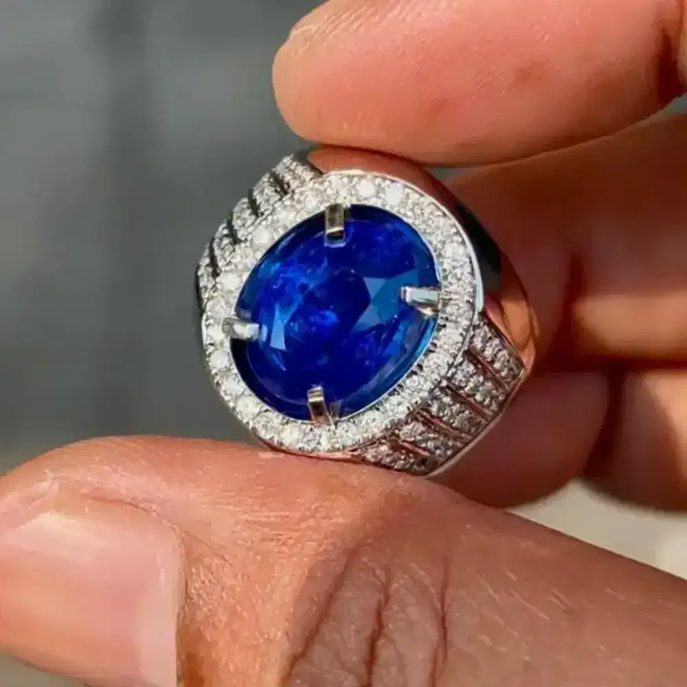 Cincin Permata Blue Sapphire Ring Emas Berlian