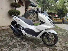 HONDA PCX 160 ABS TAHUN 2024 LOW KM SIAP PAKAI