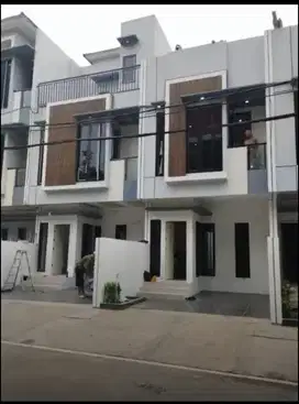 Rumah 2 lantai dekat RS Islam di cempaka putih 4