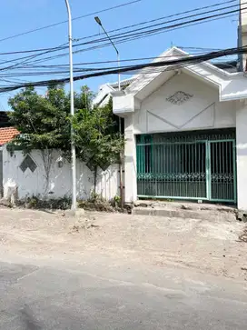 Rumah Ngagel Tama