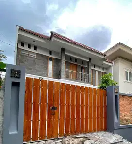 Rumah Mewah Full Furnished di Cinere – Lokasi Sangat Strategis
