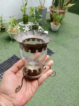 Vas bunga kaca tembaga
