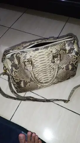 TAS WANITA KULIT ASLI